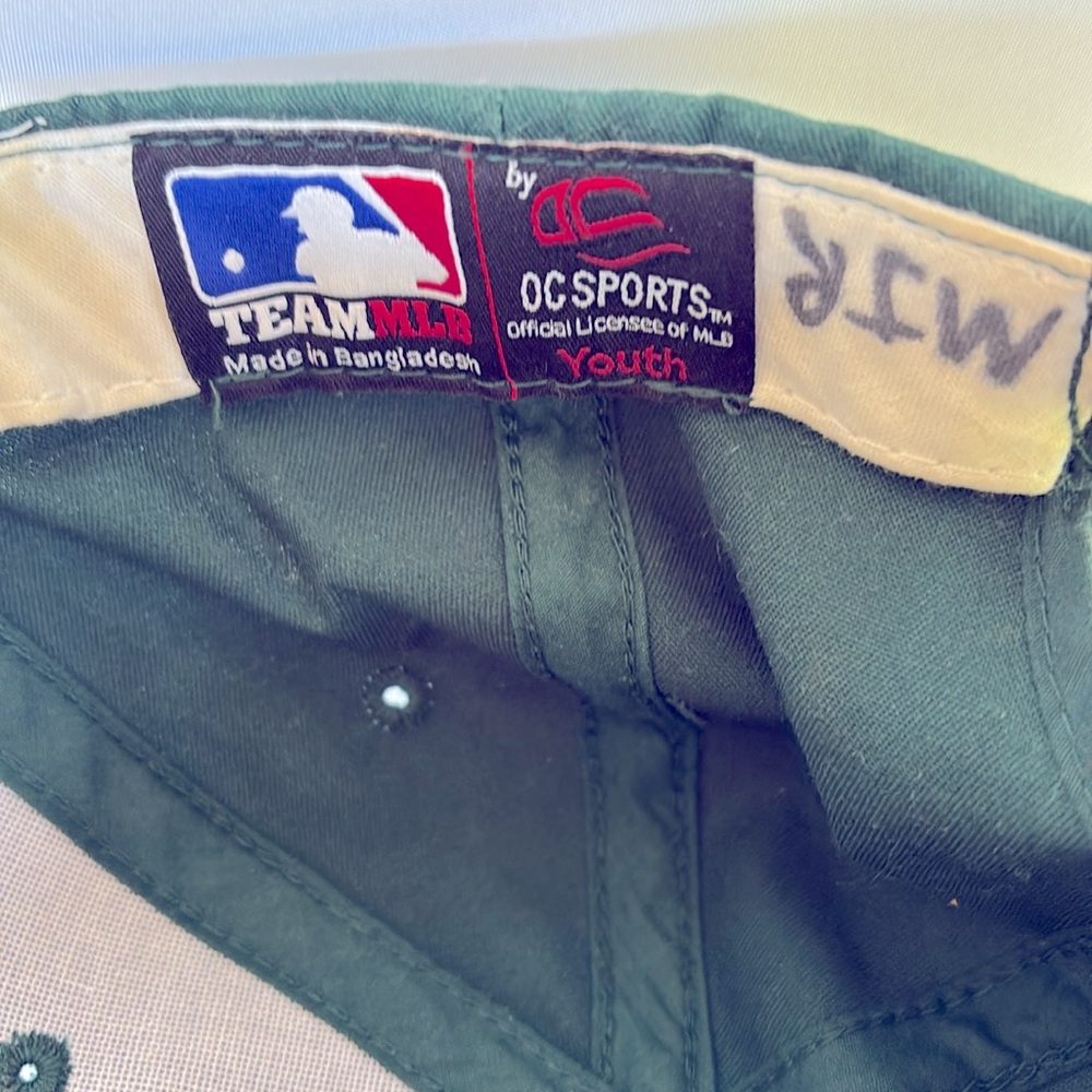 GENTLY WORN BASEBALL YOUTH TEAM CAP - EMBROIDERED LOGO A’s DARK GREEN & YELLOW - Picture 5 of 7
